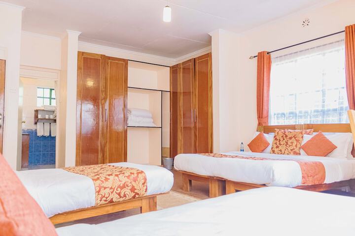 Room 9 of 31