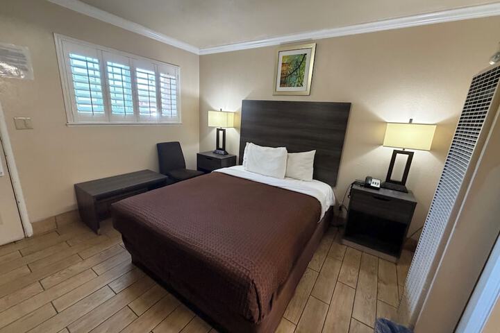 Room 29 of 62