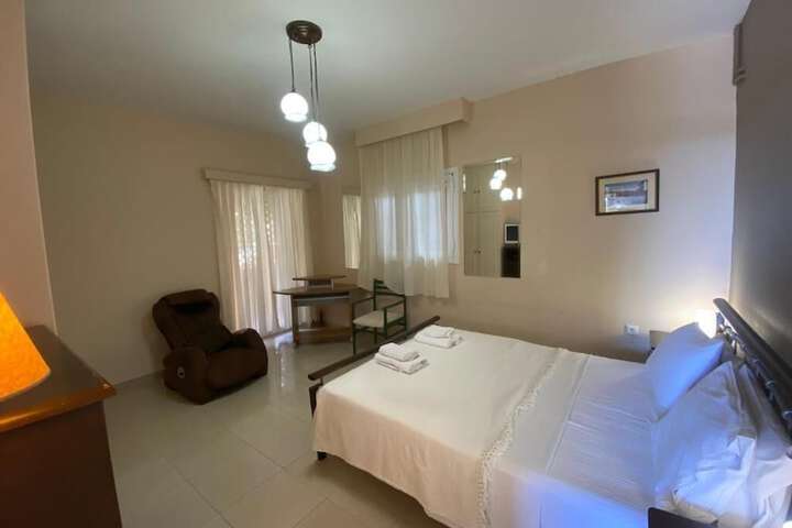 Room 3 of 46