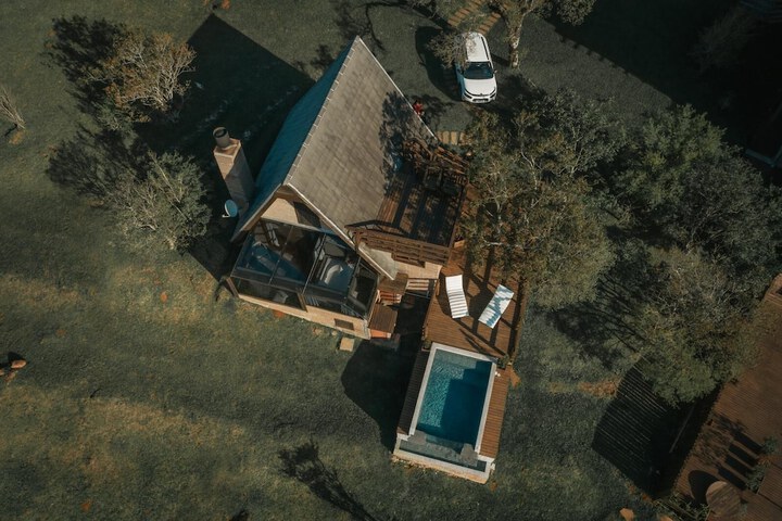 Pool 216 of 253