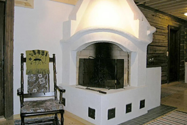 Room 5 of 14