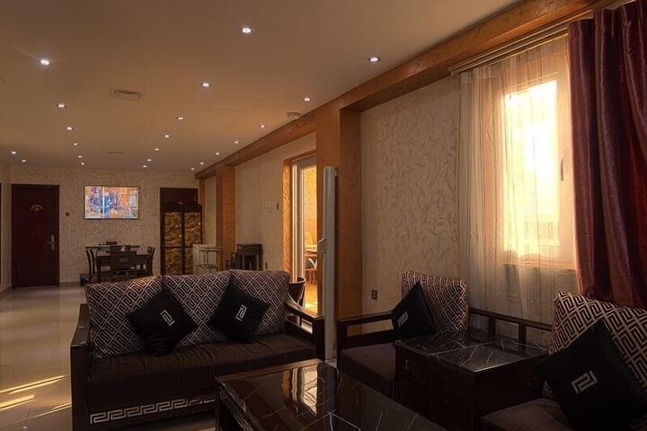 Room 9 of 21