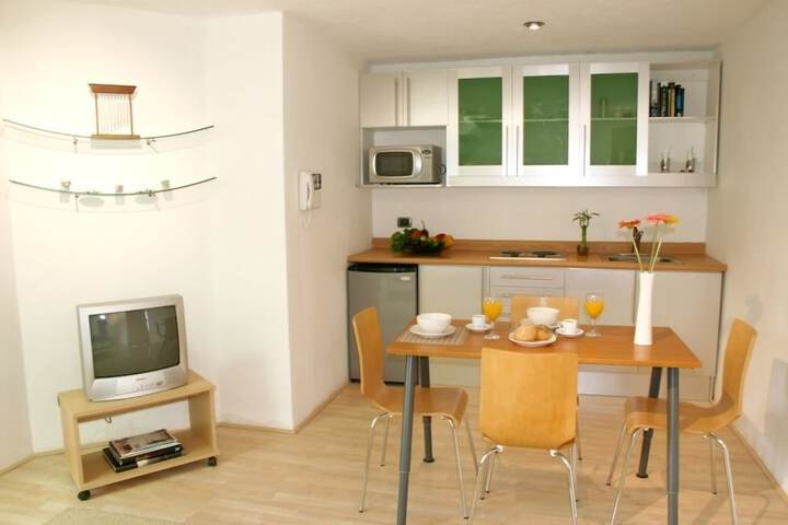 Private kitchenette