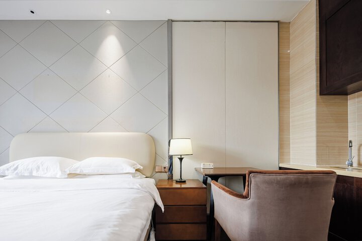 Room 80 of 140