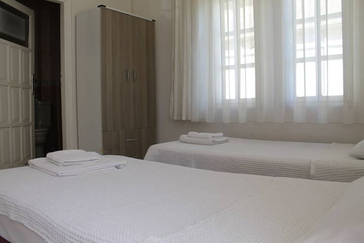Room 20 of 28