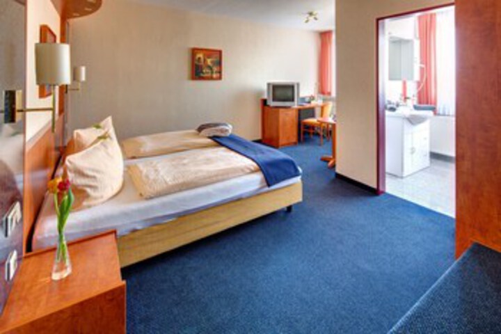 Room 49 of 50