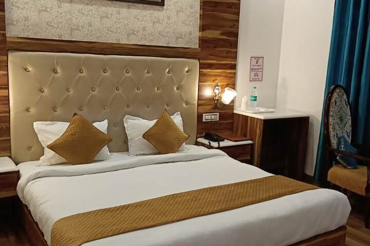 Room 15 of 73