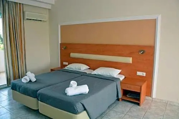 Room 2 of 12
