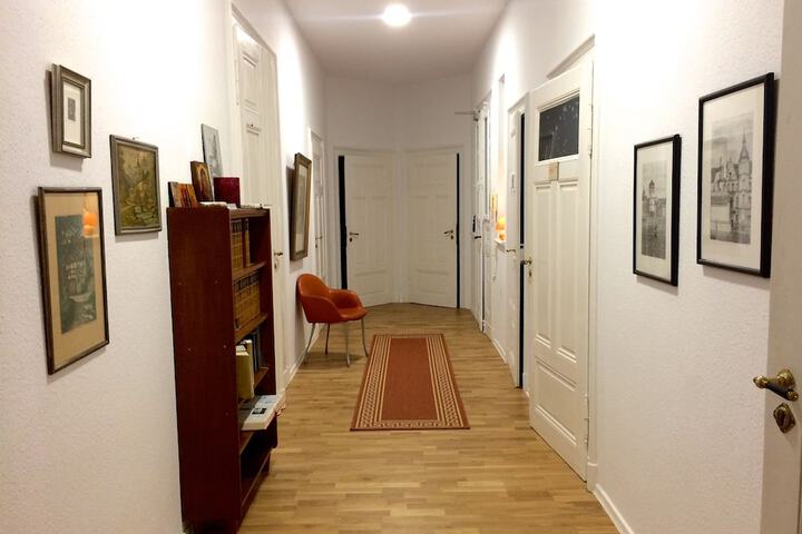Room 11 of 202