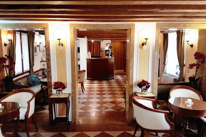 Hotel Lobby