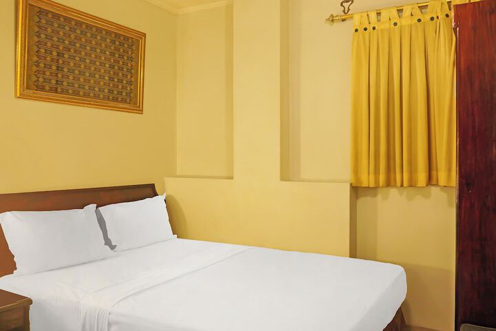 Room 22 of 34