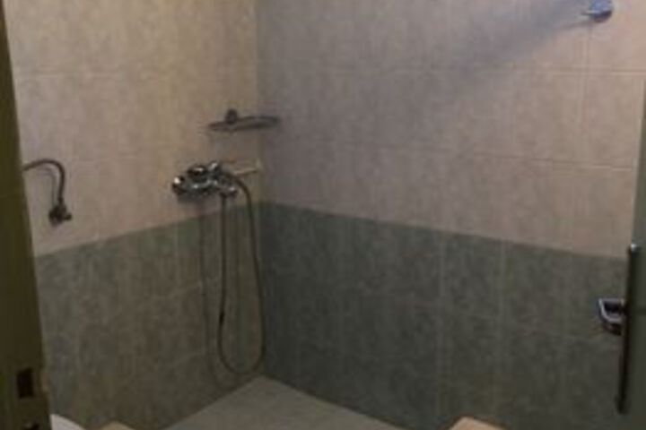 Room 9 of 49