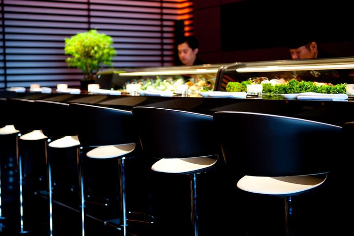 Dining 79 of 98