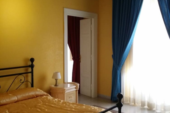 Room 16 of 45