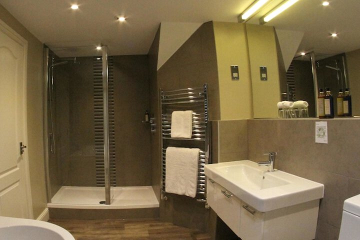 Room 54 of 94