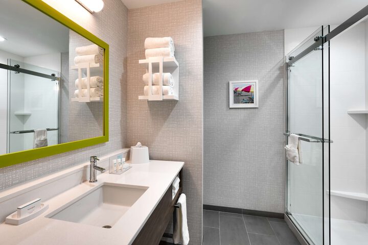 Bathroom shower