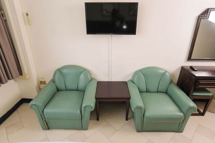 Room 31 of 43