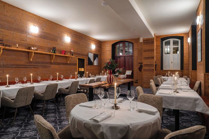 Dining 68 of 78