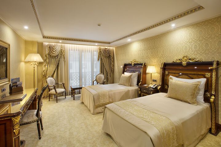 Room 30 of 114
