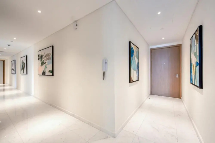 Room 12 of 50