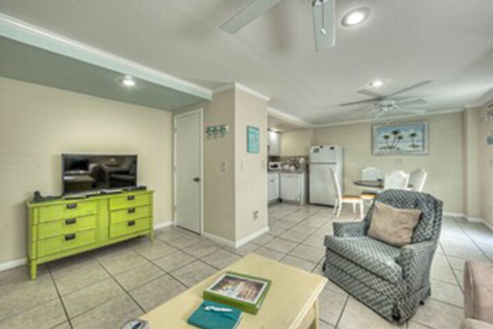 Room 14 of 25