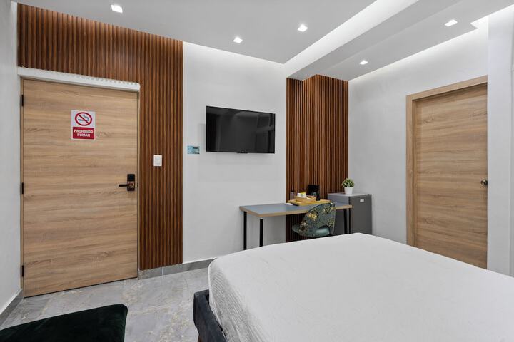 Room 6 of 62