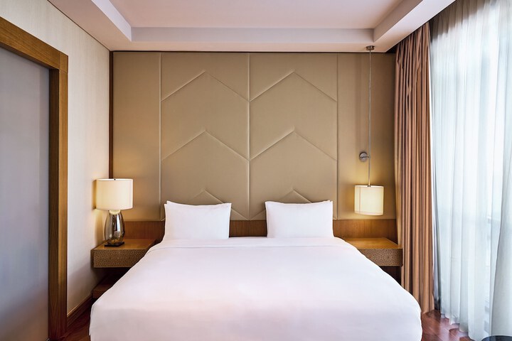 Room 15 of 85