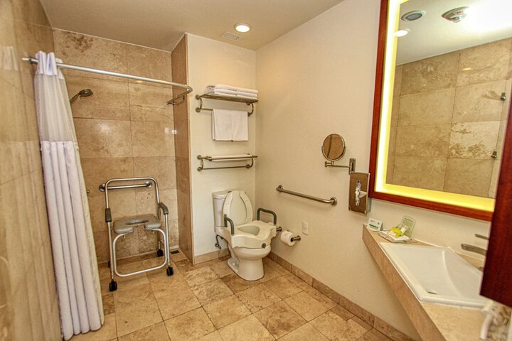 Room 10 of 72