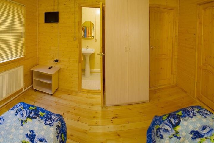 Room 9 of 46