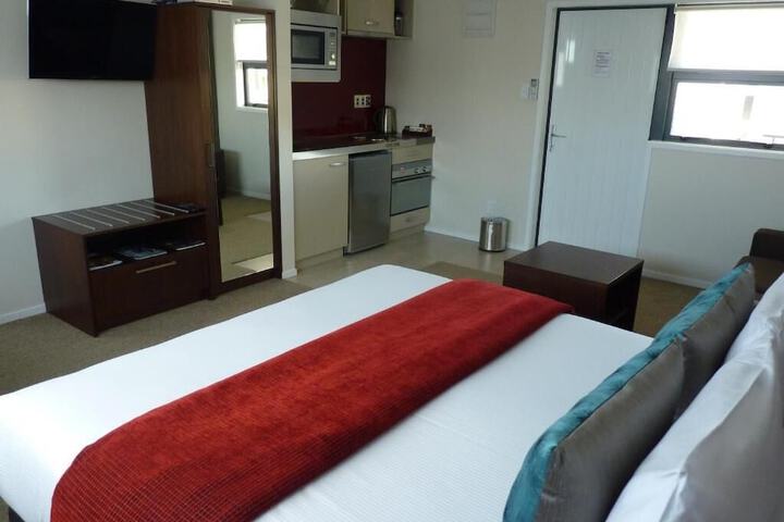 Room 11 of 26