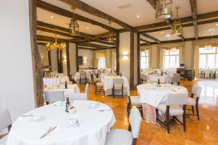 Dining Photos