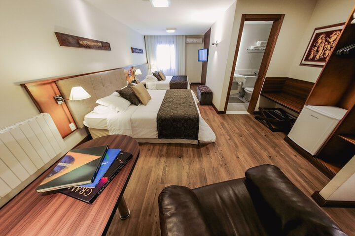 Room 46 of 98