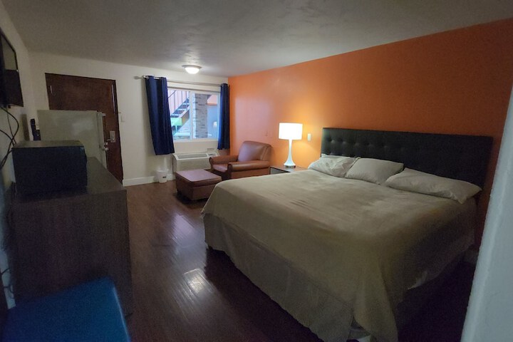 Room 18 of 57