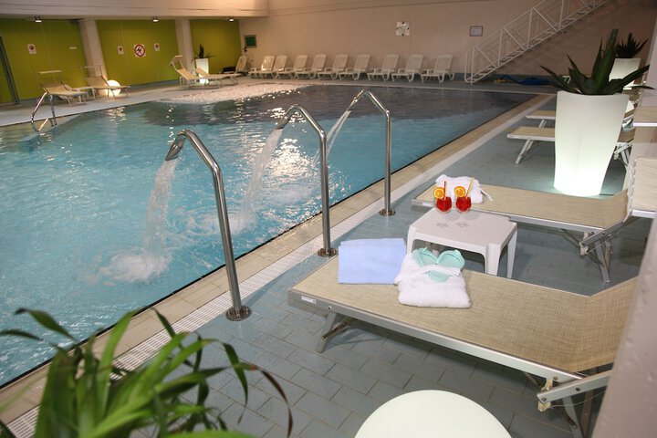 Pool 23 of 45