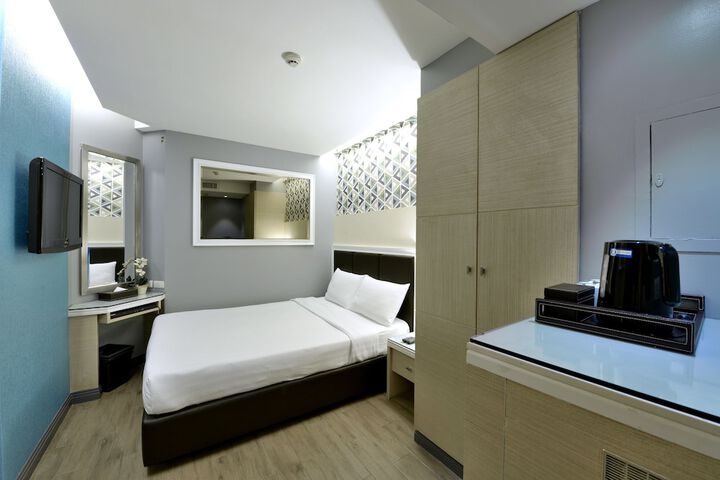 Room 18 of 35
