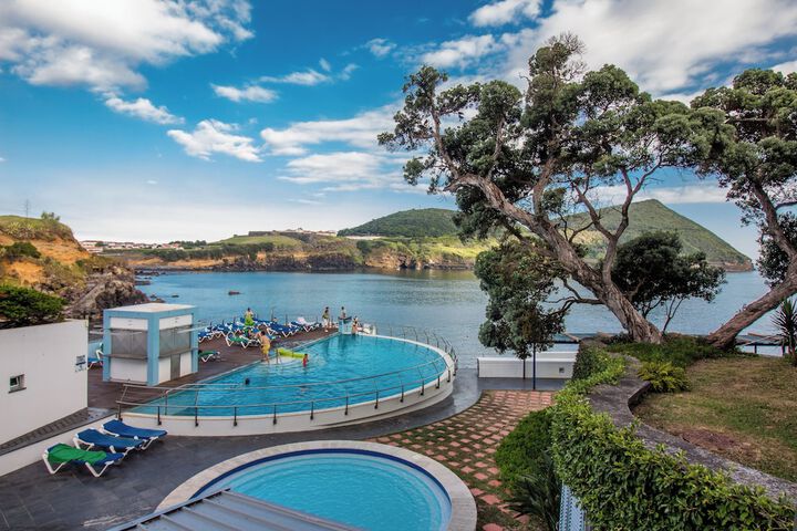 Pool Hotel