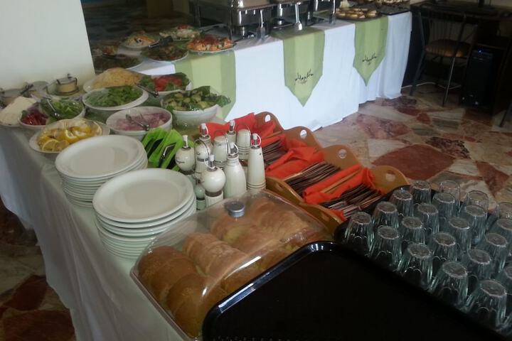 Dining 99 of 228