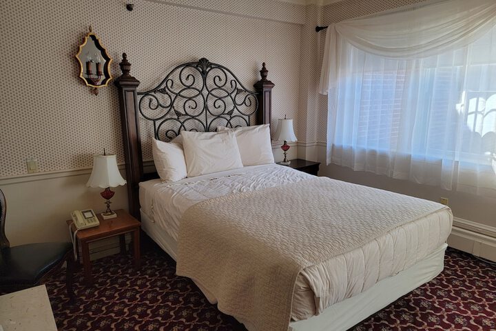 Room 60 of 206