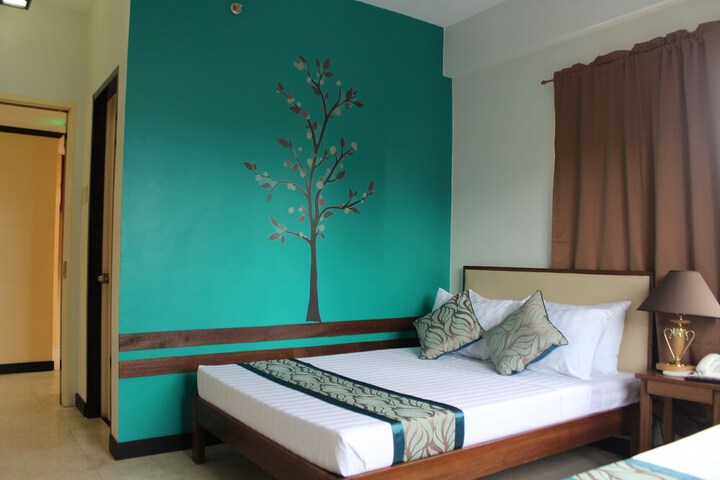 Room 16 of 34
