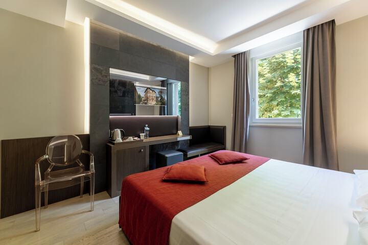 Room 15 of 50