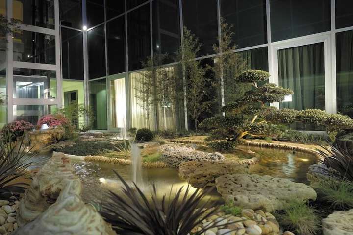 Hotel Exterior 47 of 48