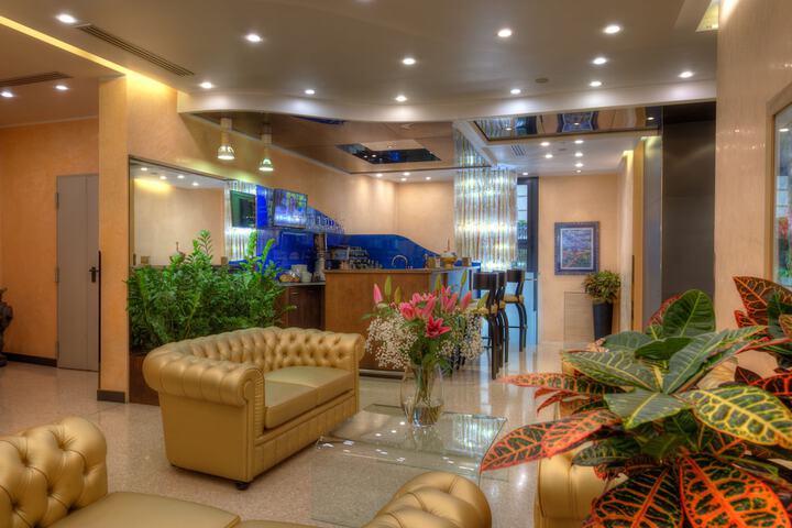 Lounge 59 of 67