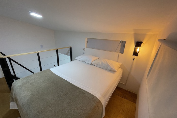 Room 7 of 59