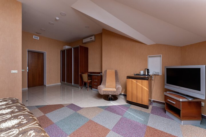 Room 14 of 53