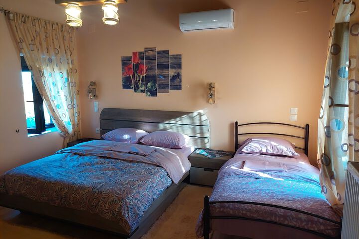 Room 4 of 20