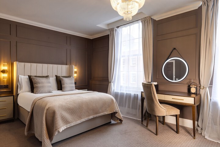 Room 14 of 67