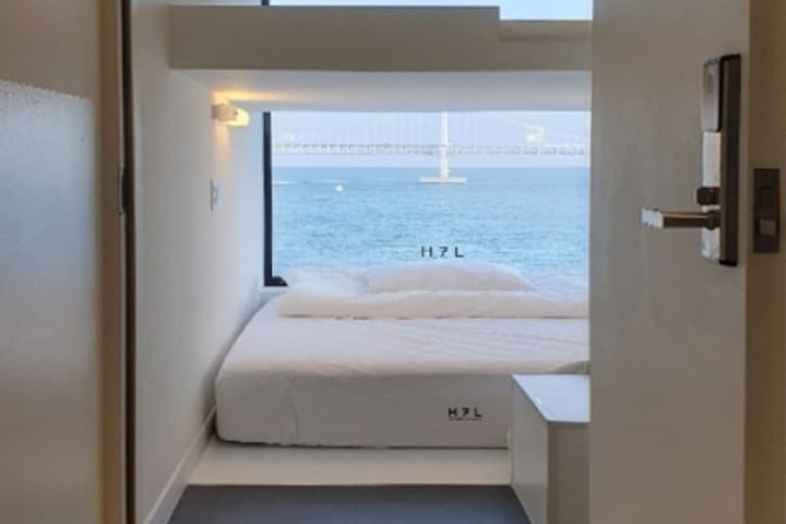 Room 22 of 72