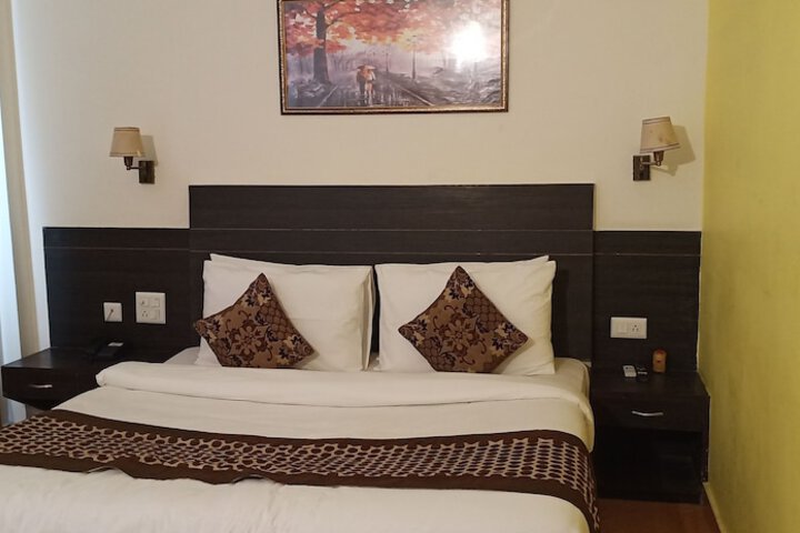 Room 22 of 82
