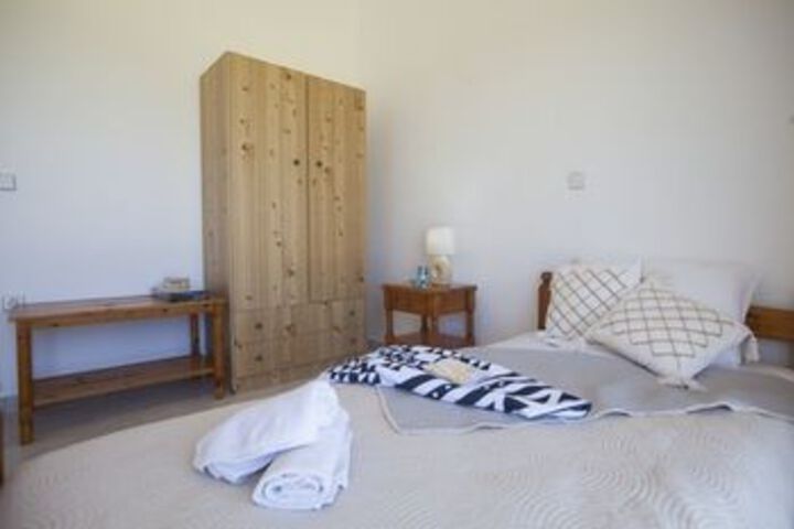 Room 7 of 28