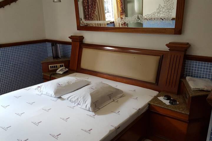 Room 16 of 55